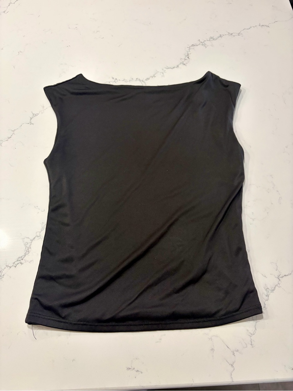 live in the moment Black Sleeveless Tank Top - Women’s Small